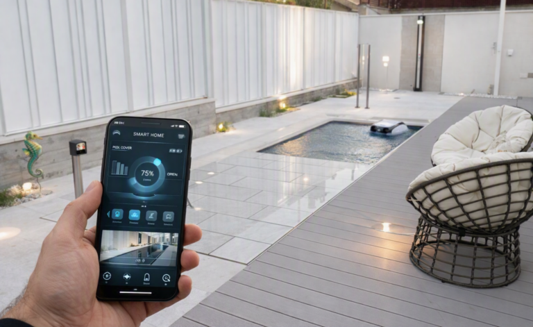 Cubiertas Transitables y Domótica Exterior La Nueva Era del Smart Home en Piscinas Premium